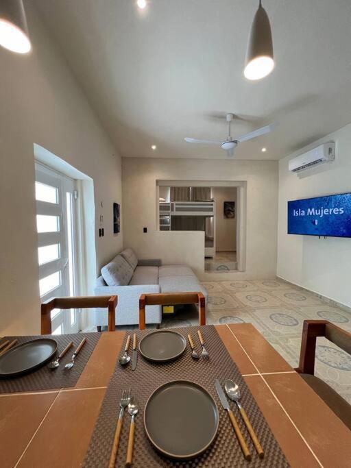 Cozy Tinyhouse For 4pp In Downtown Isla Mujeres