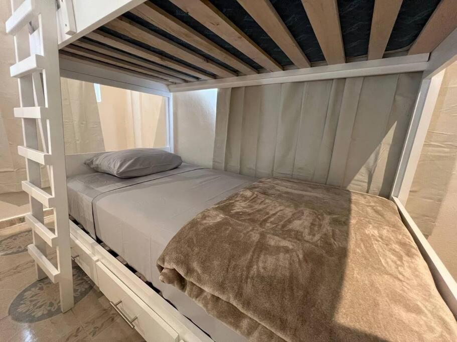 Cozy Tinyhouse For 4pp In Downtown